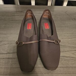 Brown Munro American Dress Shoes Size 10 W Slip On Cool Design Heel Pump